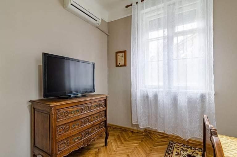 Апартамент Жасмин Apartman Várna Kültér fotó